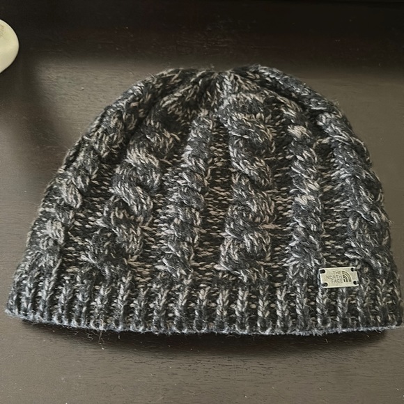 The North Face womens chunky knit beanie - Picture 1 of 2